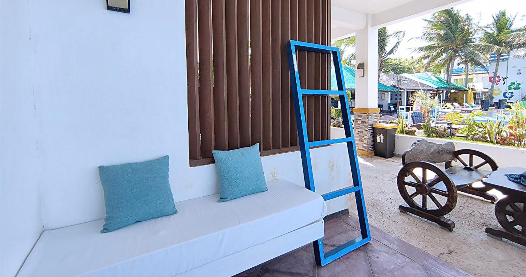 Casa Almarenzo Bed & Breakfast Bolinao Exterior photo